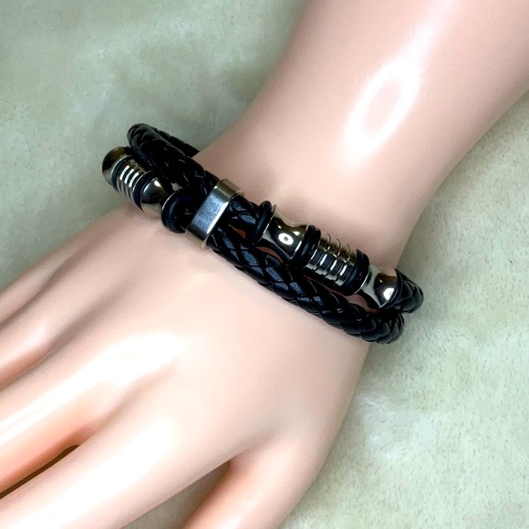 Woven Leather Magnetic Bracelet - Picture 3 of 4